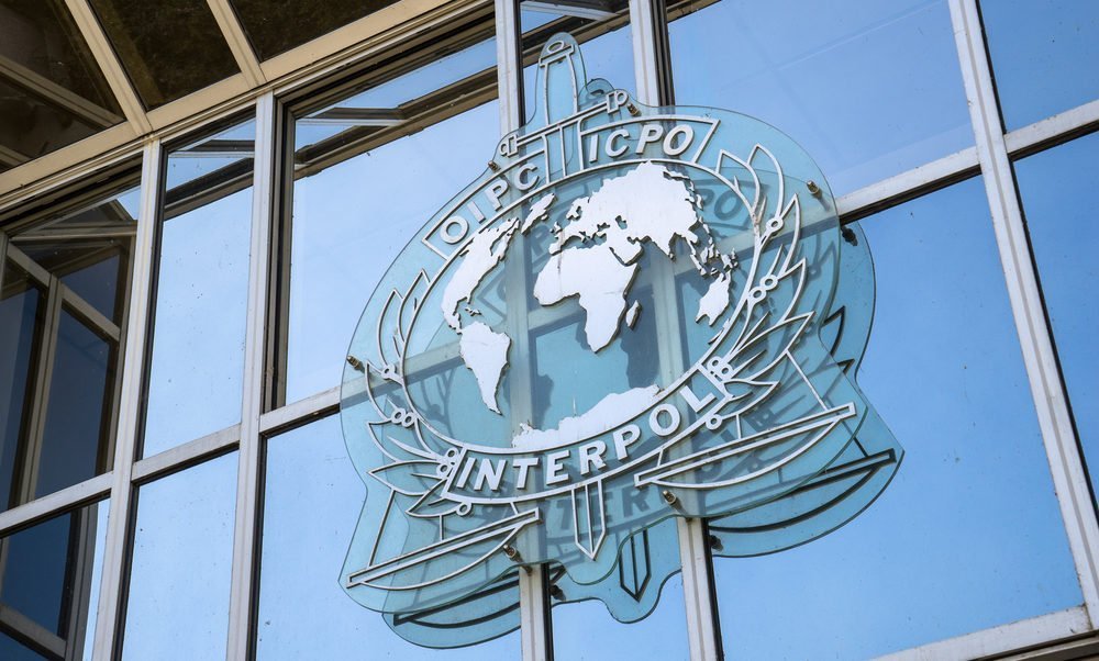 Abogado suspensión notificación roja de Interpol. La Comisión Interpol acepta nuestra tesis defensiva
