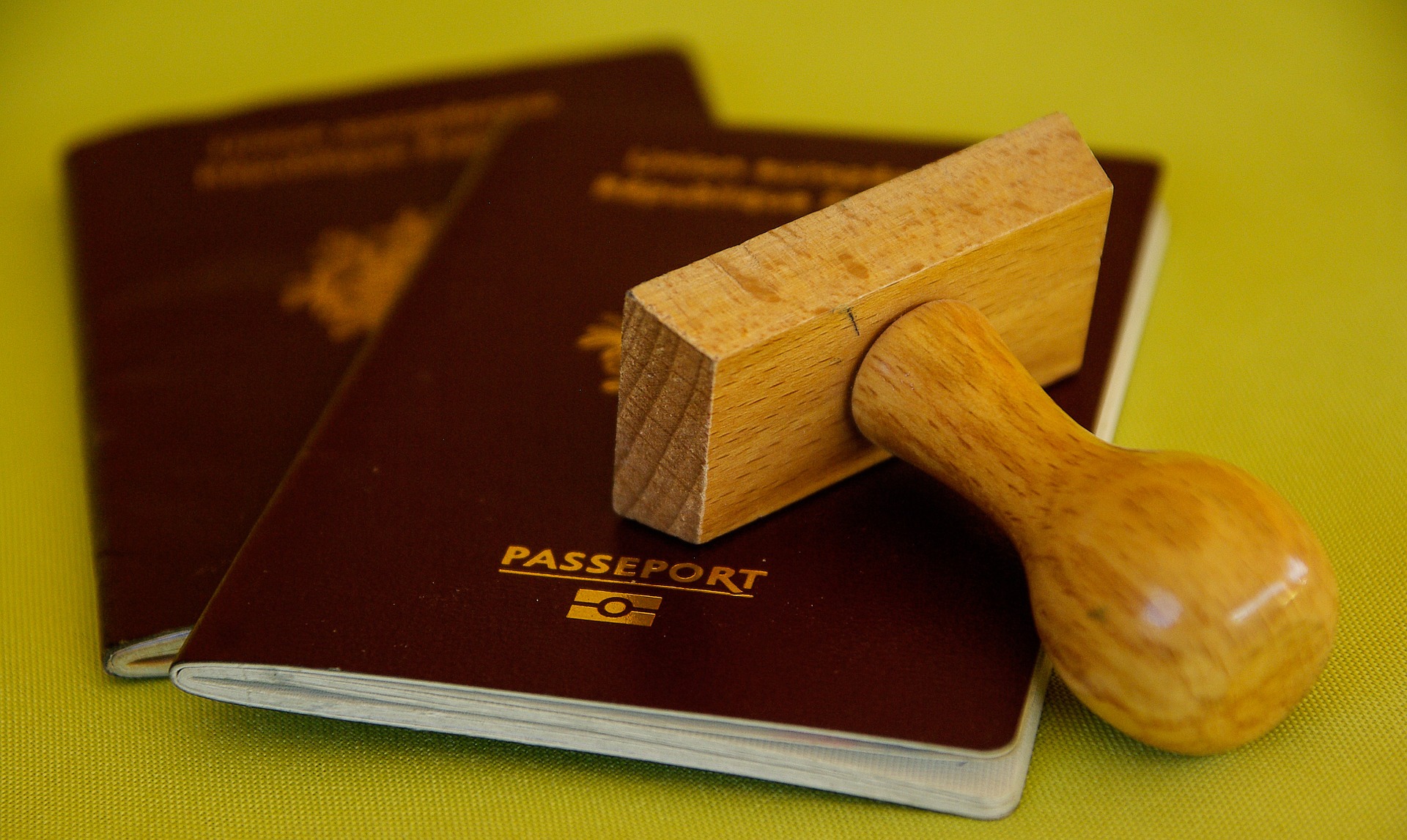 Come richiedere il passaporto in caso di condanna penale