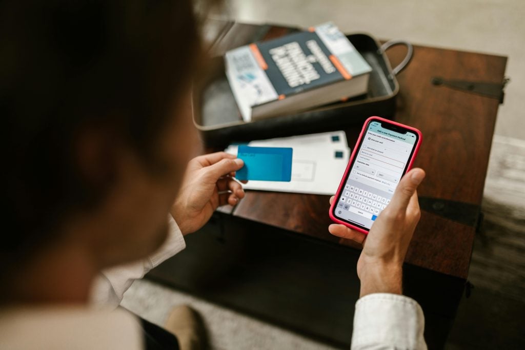 bhz593.it: reviews. Scam or not. Fake online trading