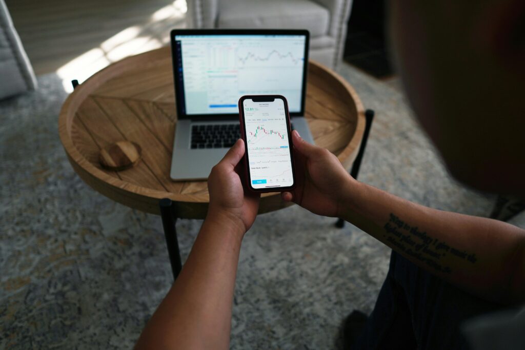 avatradoms: cuidado con la estafa. Trading en línea falso