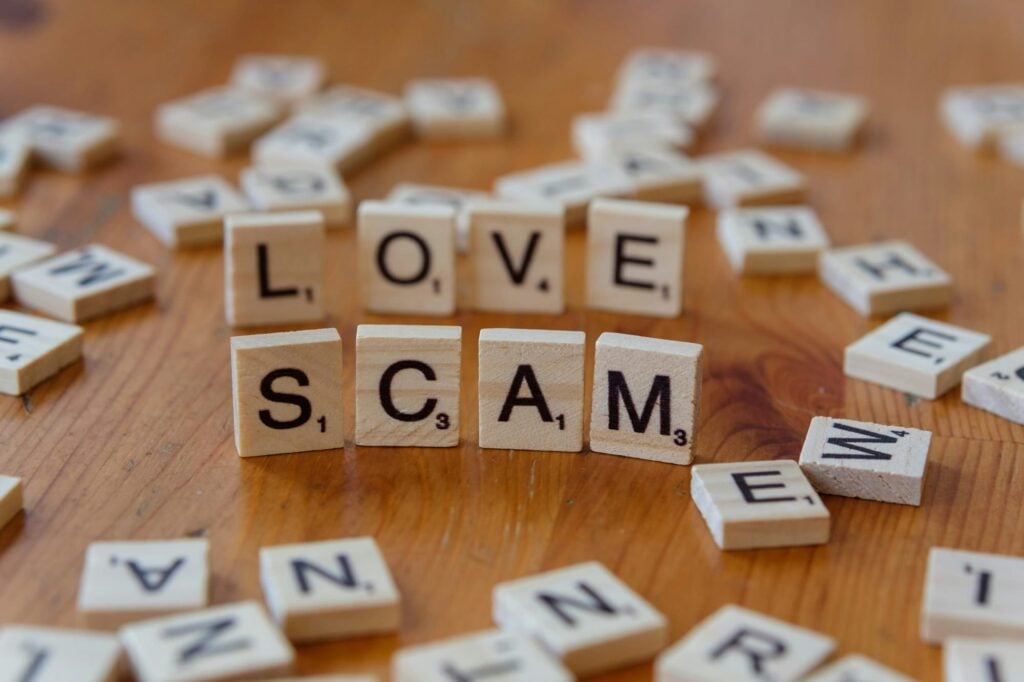 finixinvest.com: avis arnaques en ligne. Avocat fraude en ligne