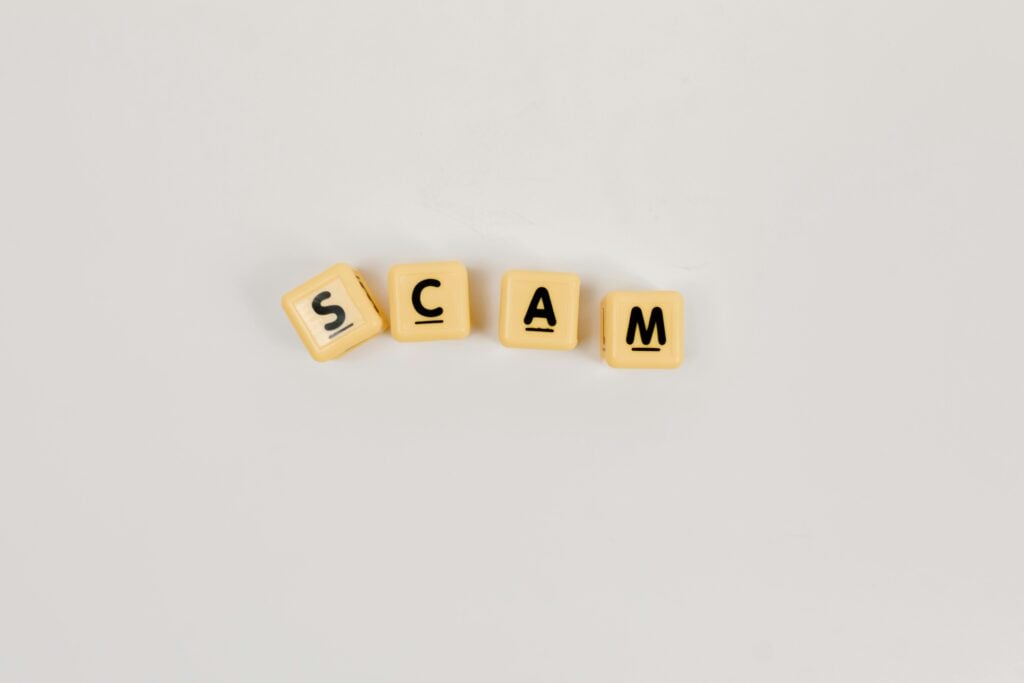 ytt975.it: reviews. Scam or not. Fake online trading