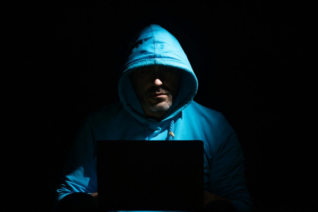 titanisrl.com: reviews. Scam or not. Fake online trading