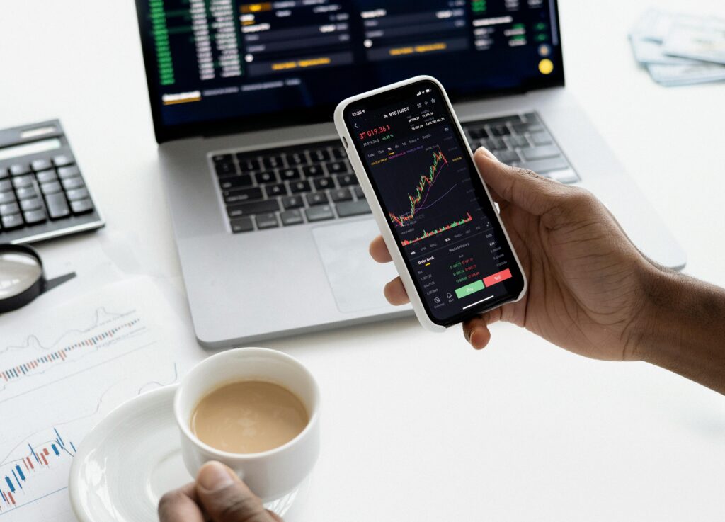 App infos.financial: attenzione alla truffa. Falso trading on line